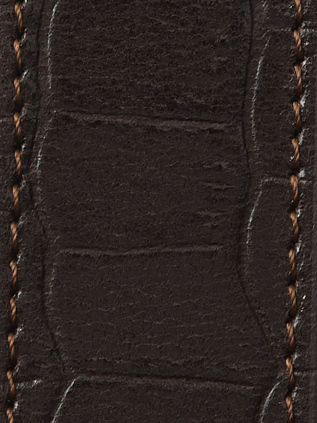 Selected Femme Carly Leather Belt i delicioso – læderbælte i 100% okselæder med præget mønster og to bæltestropper.
