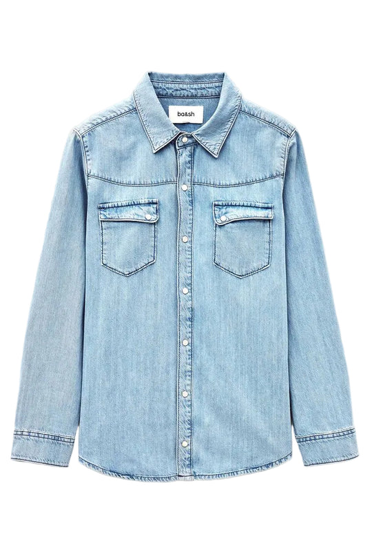 ba&sh Adali skjorte i light used blue med løs pasform, Henley-hals, brystlomme og vintage denim-look.
