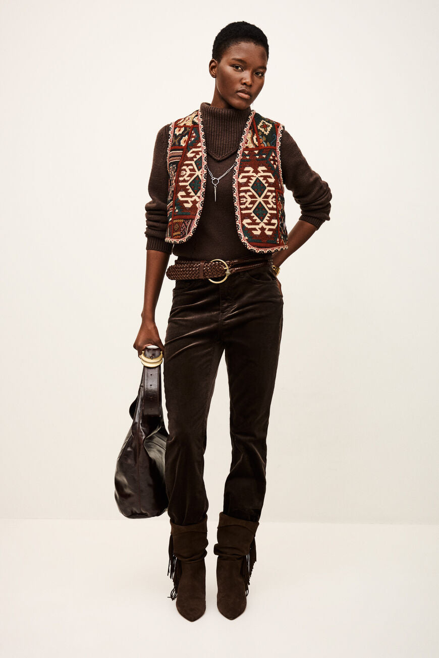 ba&sh Elton Vest i rouge – cropped jacquardstrikket vest med broderede detaljer og åben front, perfekt til lag-på-lag.
