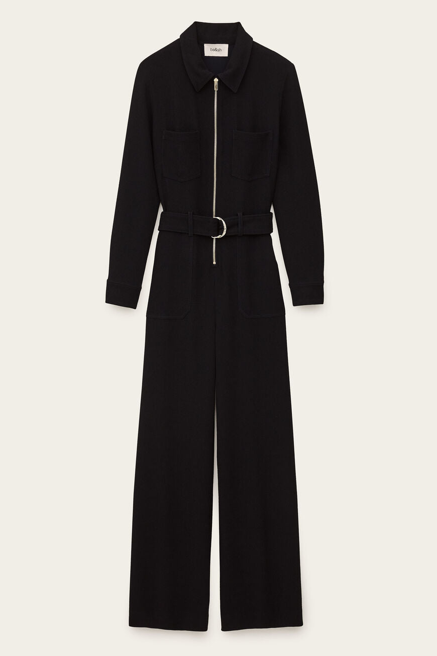 ba&sh Combinaison Fleur Jumpsuit i marine – buksedragt med lige pasform, bælte i taljen, lange ærmer, brystlommer og lynlåslukning foran.
