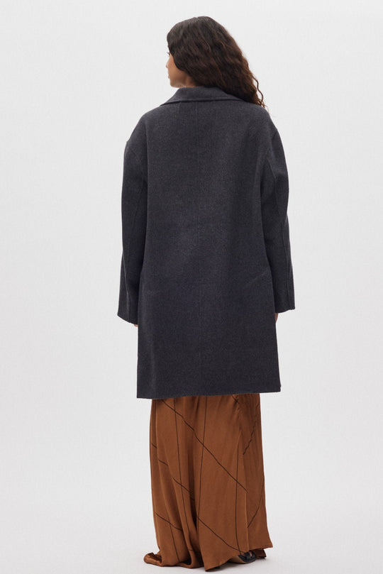Rabens Saloner Leanna Double Felt Wool frakke i mørkegrå melange set bagfra