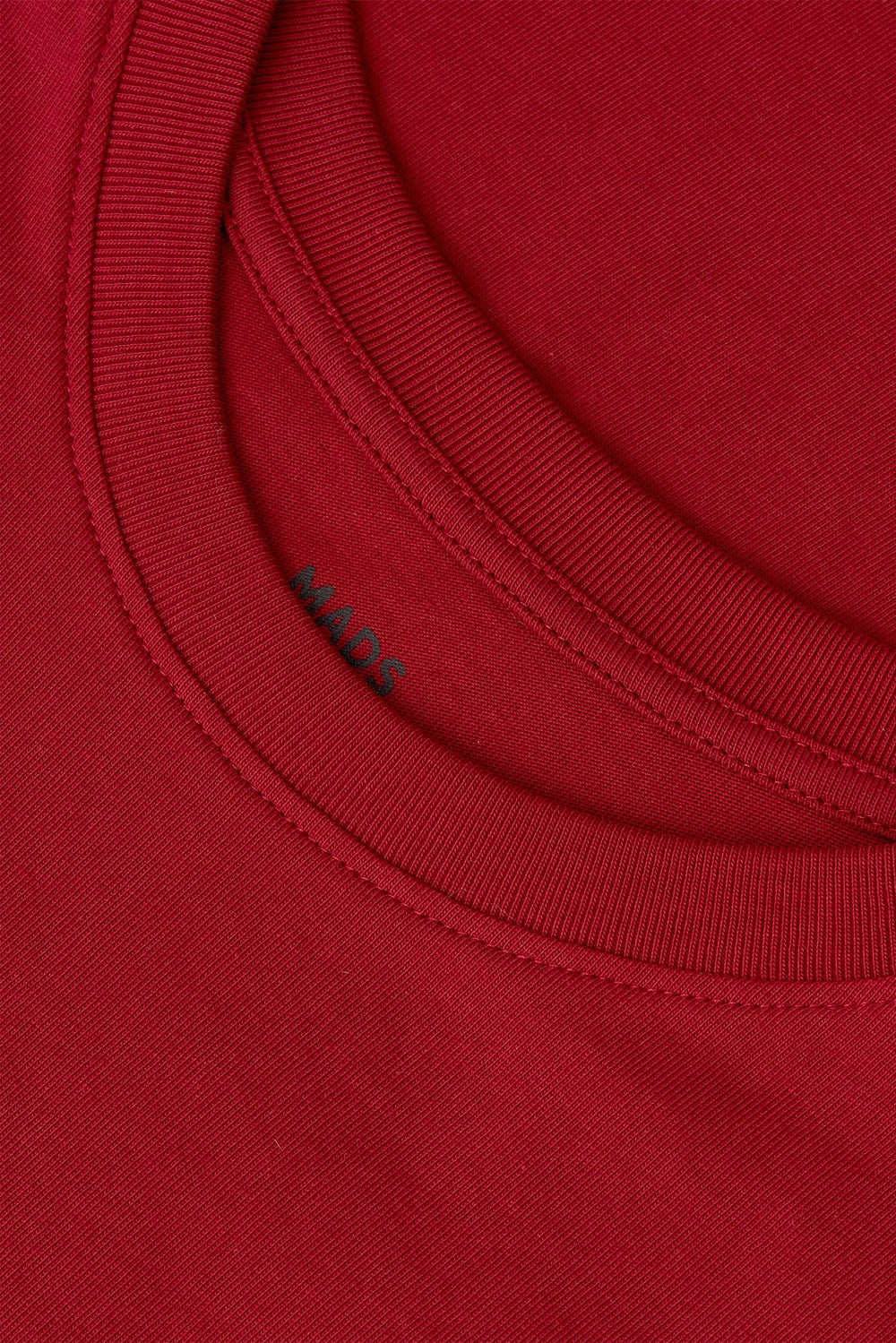 Mads Nørgaard Cotton Jersey Jess Tee i winery med korte ærmer og regular pasform. 100 % bomuld i blød jersey.