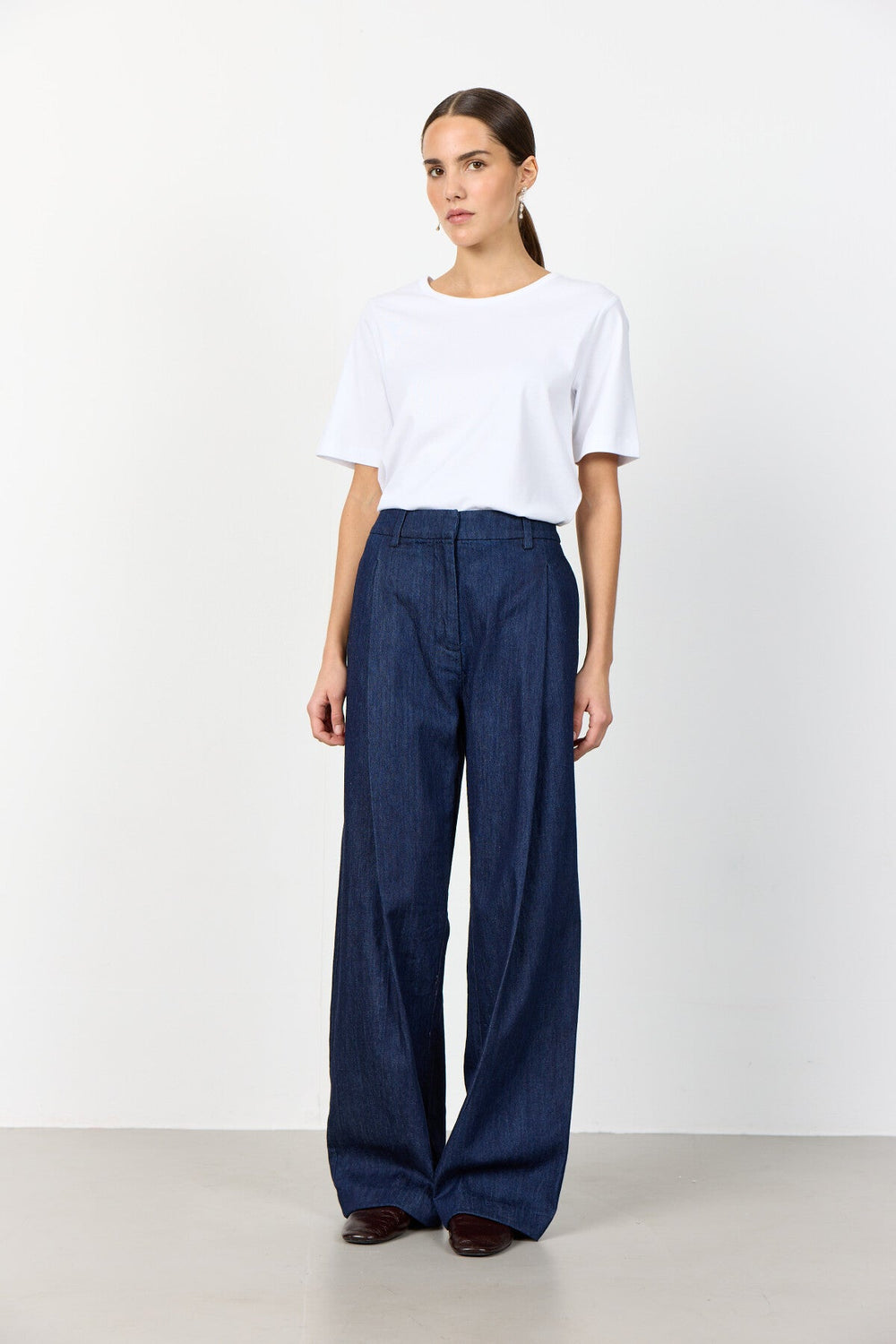 Leveté Room Paloma 1 T-shirt – klassisk T-shirt med rund hals og korte ærmer.