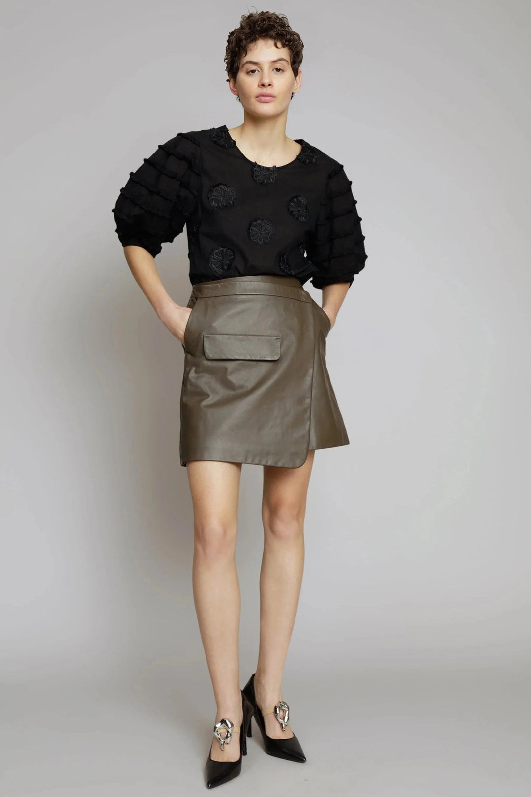 Bluse | MUNTHE Euphoric Top, black