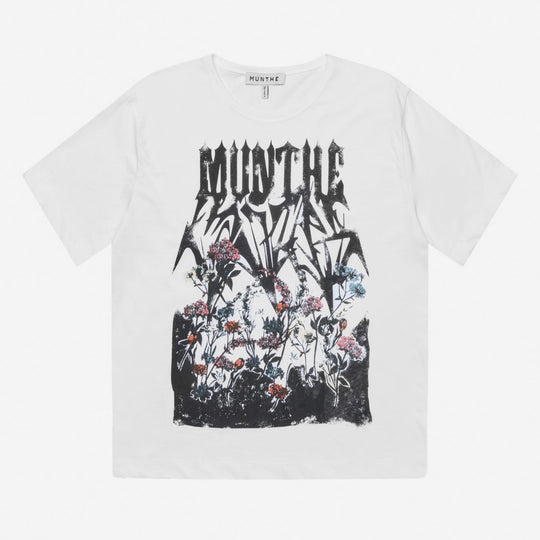 Munthe Prize T-shirt i hvid – en økologisk bomulds T-shirt med flot grafisk print. Ansvarlig, komfortabel og unik. 