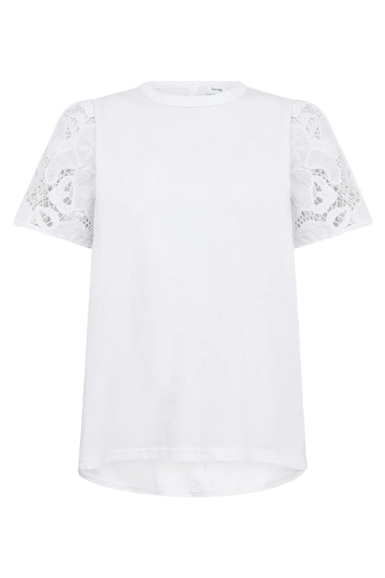 Leveté Room LR-Kowa 8 hvid T-shirt med blondeærmer.
