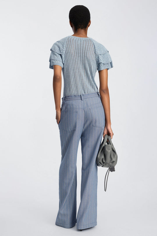MUNTHE Brady Knit i blue – kortærmet striktop med open-knit struktur og rund hals.