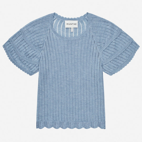 MUNTHE Brady Knit i blue – kortærmet striktop med open-knit struktur og rund hals.