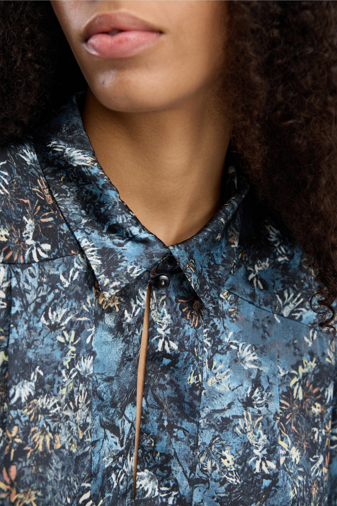 Munthe Vignette bluse i print blue