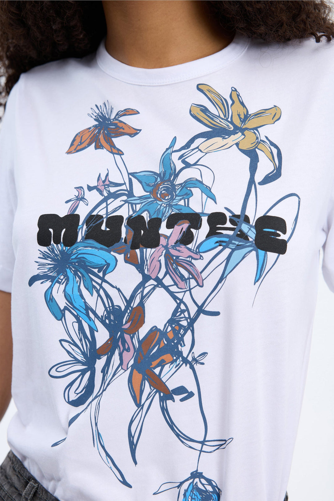 Munthe Vuranus t-shirt i white – alternativ visning 2