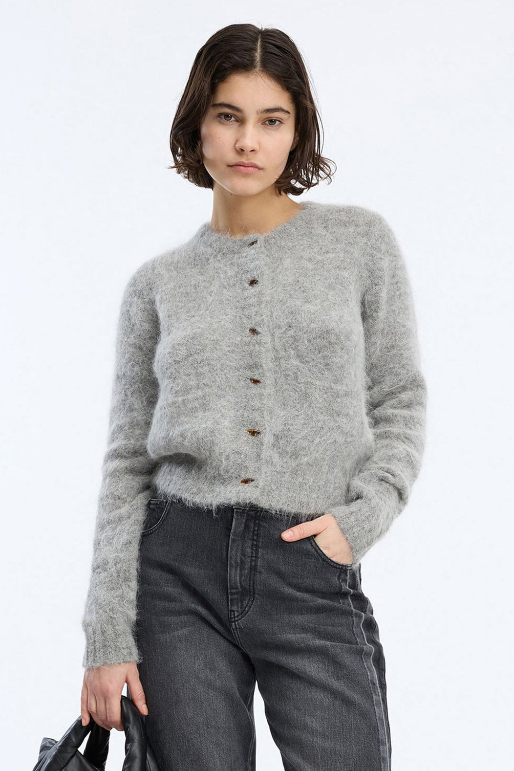 MUNTHE Vovilla Cardigan i grey i blød alpacauldblanding.
