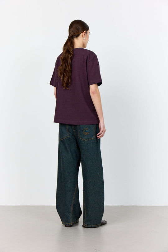 Levete Room LR-Kis 1 T-shirt i bordeaux, ribbet kvalitet med rund hals.