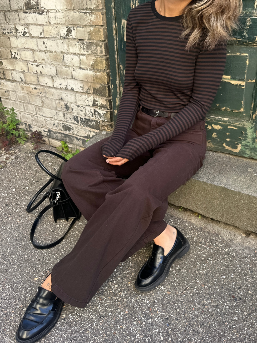 Basic Apparel Ludmilla LS Tee, chocolate torte/black