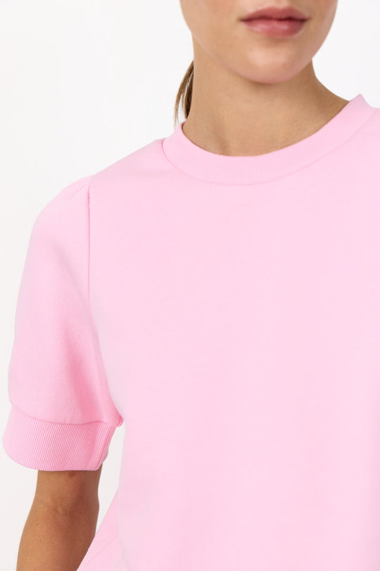 Leveté Room Nuka 19 T-shirt i rose – klassisk T-shirt med rund hals og blød kvalitet.