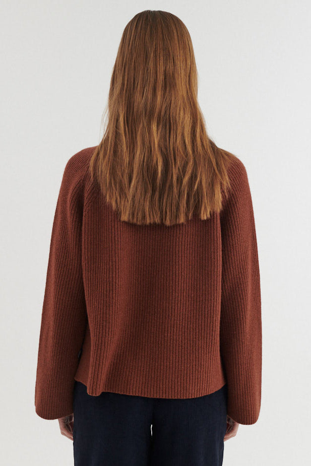 Basic Apparel Cady Raglan Sweater tortoise shell – set bagfra