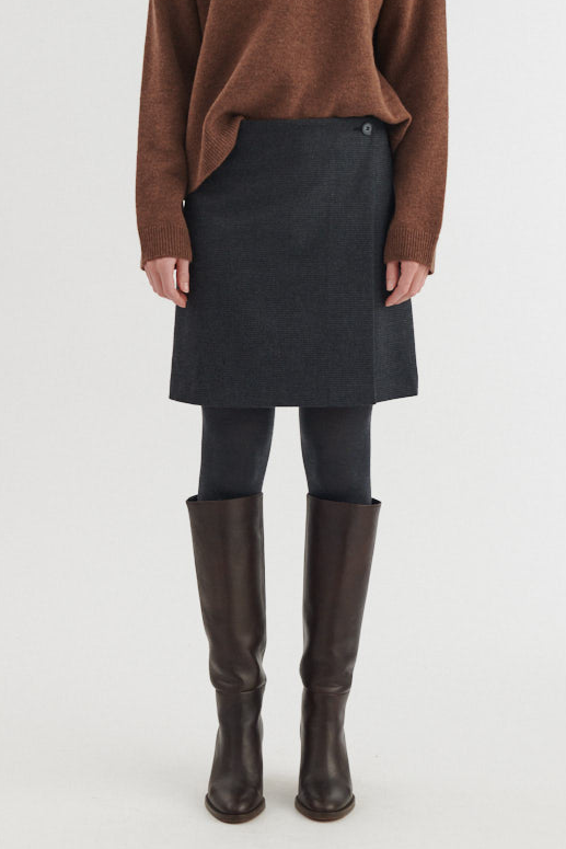 Basic Apparel | Nederdel | Marjo Wrap Skirt, blackened pearl/black