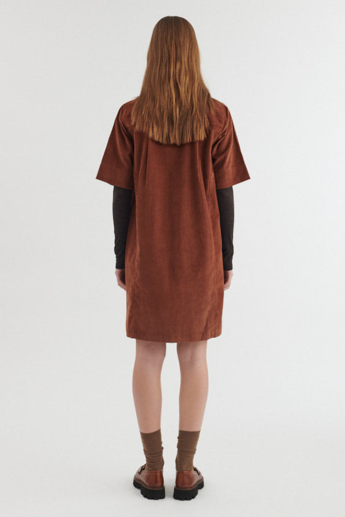 Basic Apparel Millu Dress tortoise shell – detalje af pasform