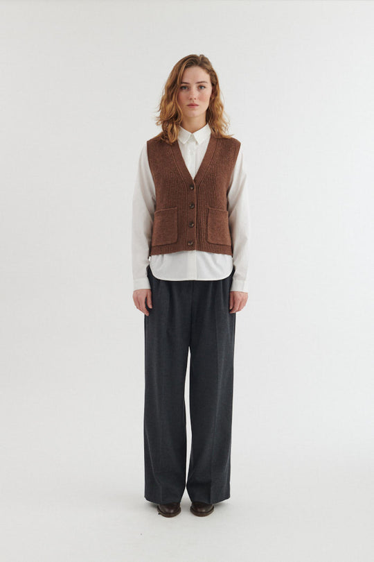 Basic Apparel Liz Vest fondue fudge – materialedetalje