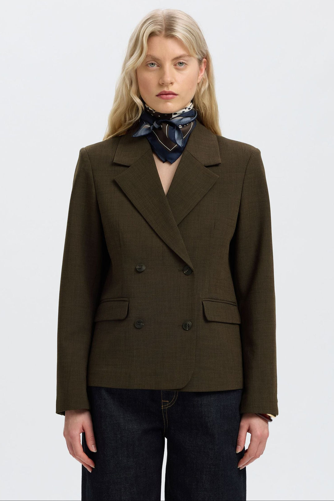 Selected Femme Signe dobbeltradet blazer i Delicioso – front