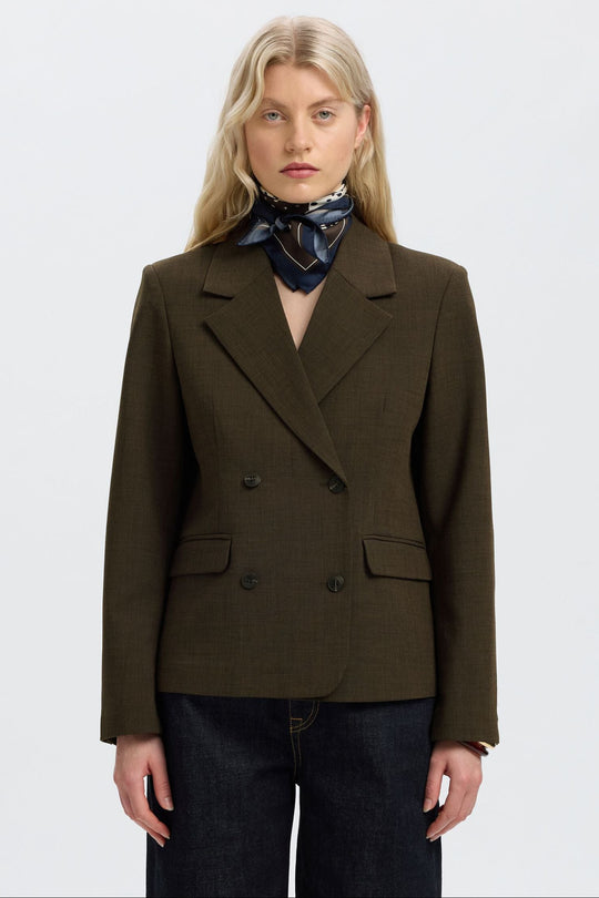 Selected Femme Signe dobbeltradet blazer i Delicioso – front