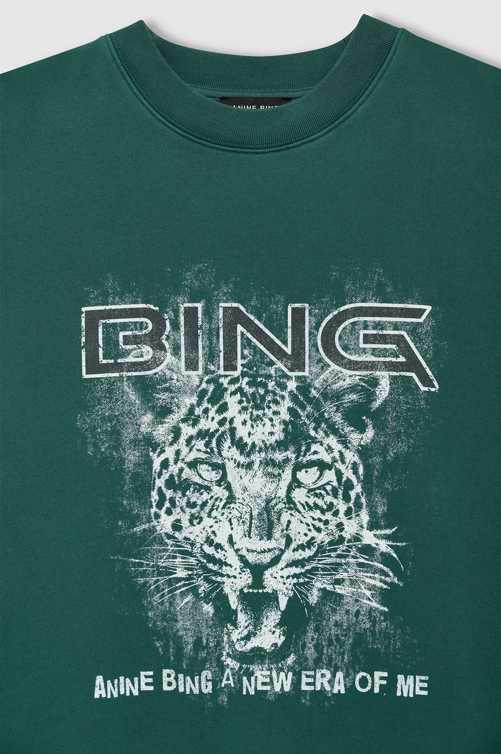 Bagsiden af Miles Leo Muse sweatshirt i deep emerald
