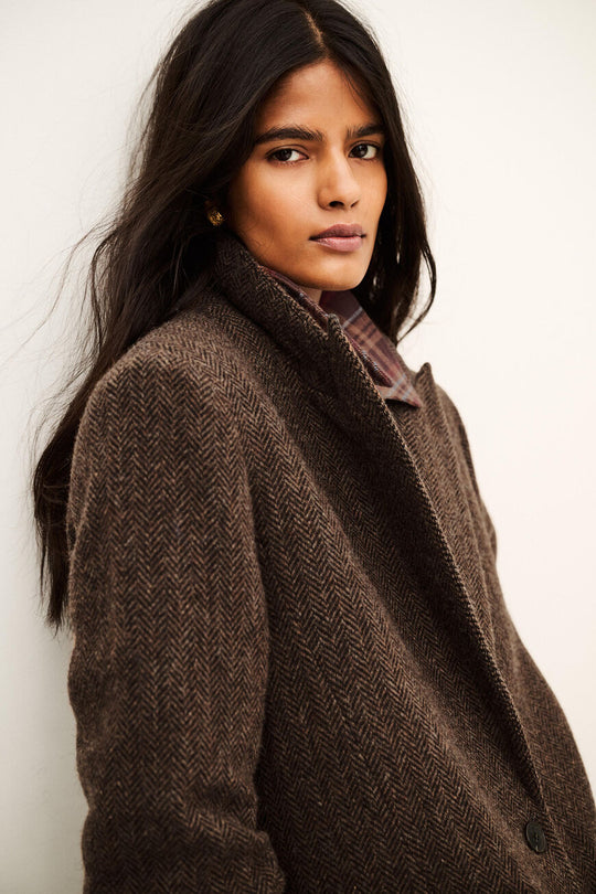 ba&sh Kast blazer i brun set fra siden