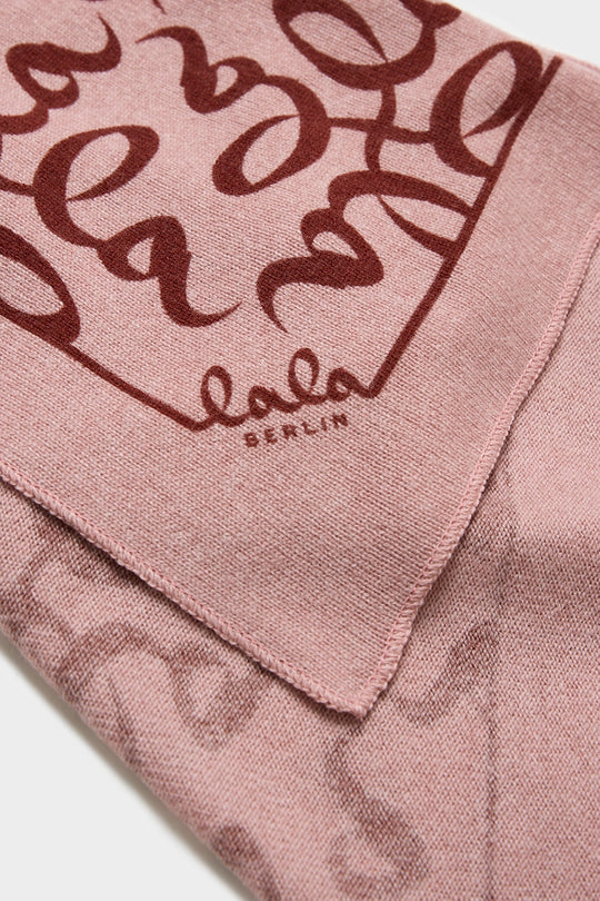 Detalje af Lalagram cashmere-tørklæde i carneo