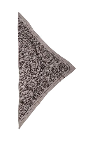 Lala Berlin Triangle Swoosh M tørklæde i stradivari