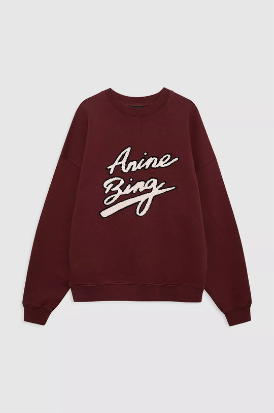 Anine Bing Miles Chenille Signature Sweatshirt i cabernet – oversized crewneck i bomuldsfleece med chenille-logo.
