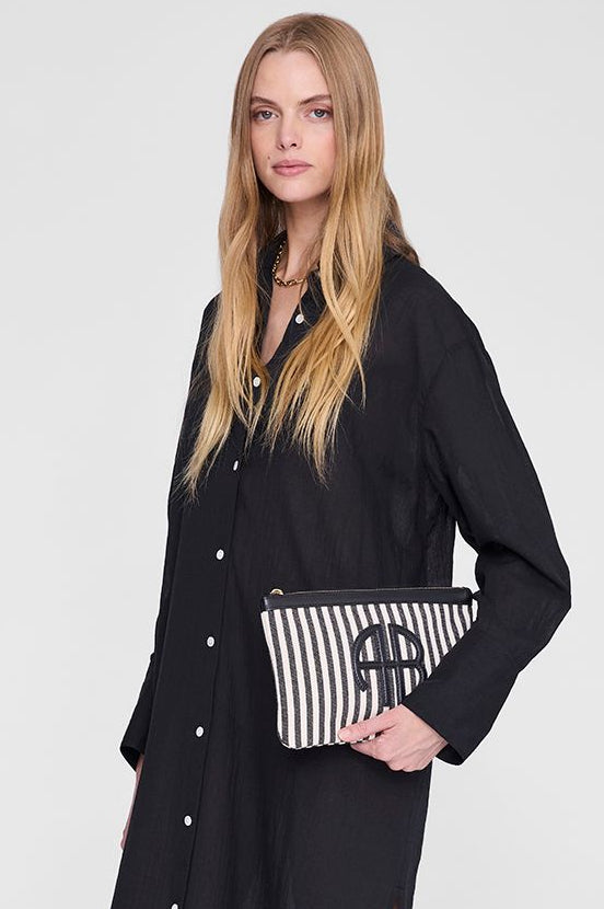 Anine Bing Lili Pouch clutch i sorte og hvide striber