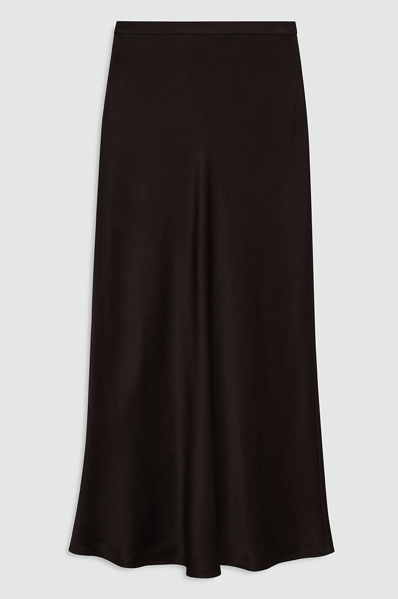 Anine Bing Bar Silk Skirt – luksuriøs midi-nederdel i 100% silke, højtaljet og skåret på skrå.