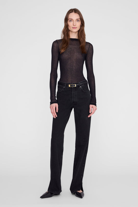 Anine Bing Elly Belt Smooth Leather i black med guldfarvet spænde.