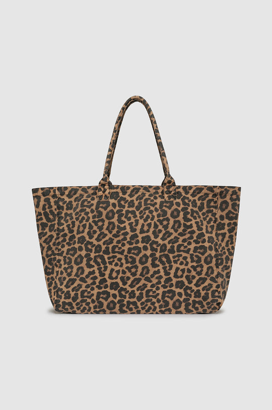 Anine Bing Leo Canvas Tote Black & Brown Leopard – stor canvas taske med leopardprint og hvid ANINE BING branding.
