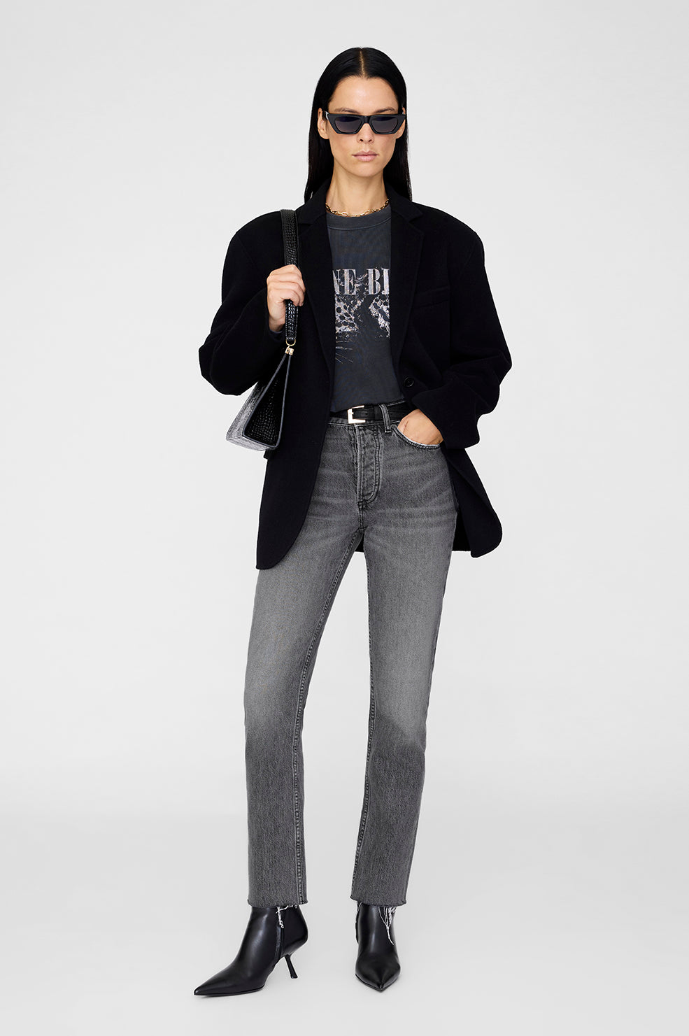 Anine Bing Spencer Sweatshirt Leopard – Washed Black sweatshirt med leopardprint og boxy cropped fit i 100% bomuld.
