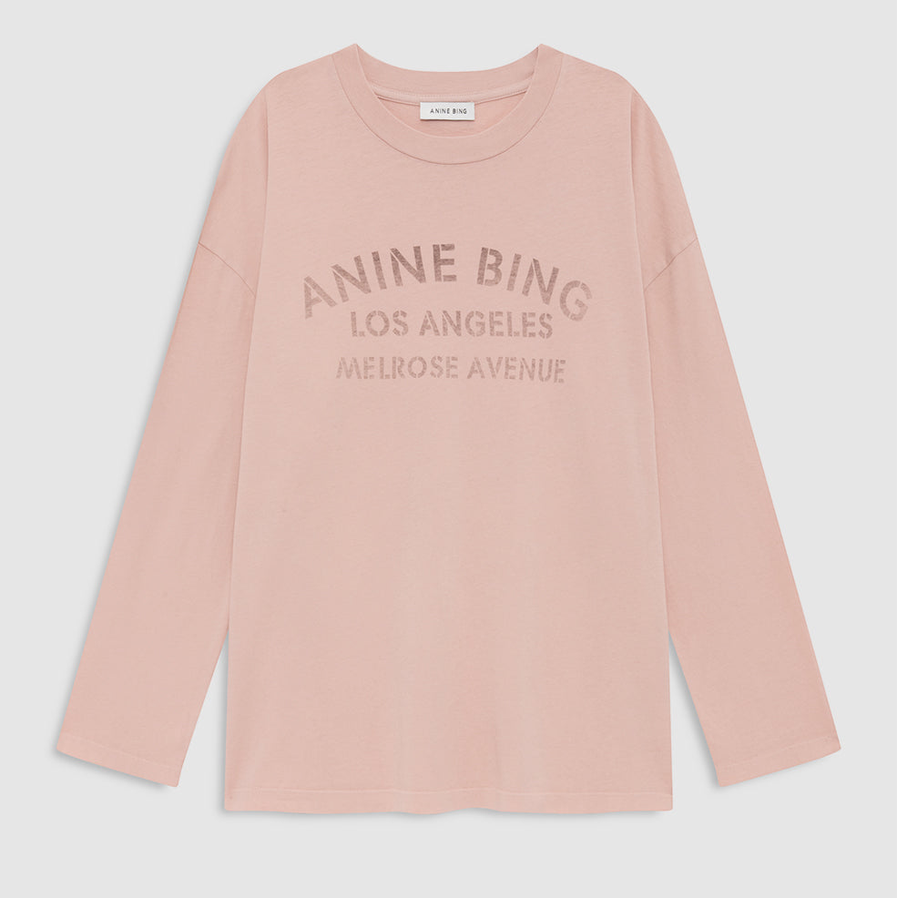 ANINE BING Ivan Long Sleeve i washed blushed med Melrose Stencil-print og afslappet pasform.