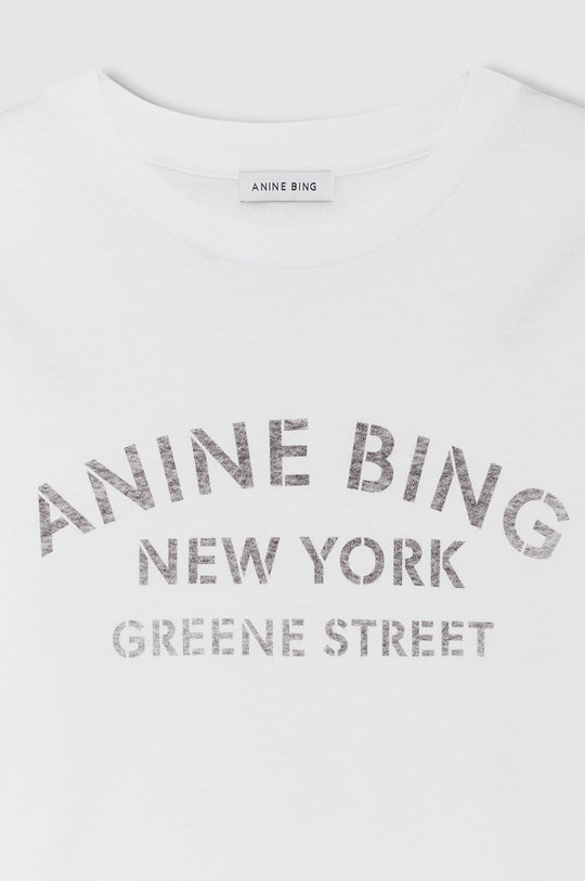 Anine Bing Ivan Long Sleeve New York Stencil i ivory med grafisk print.