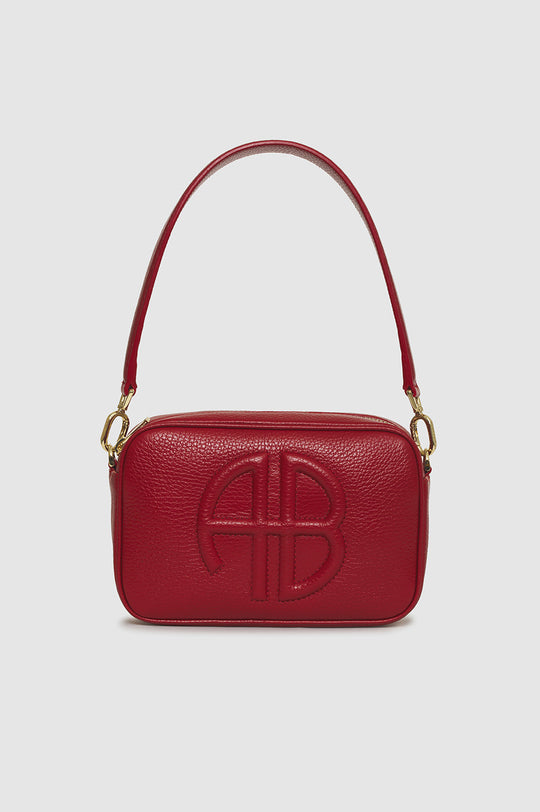Anine Bing Lili Bag – elegant håndtaske i blødt læder med aftagelige stropper, lynlåslukning og monogramdetalje. 