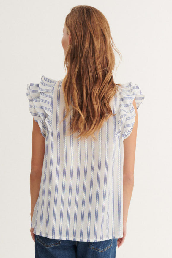 Basic Apparel Ada Shirt – stribet skjorte i True Navy / Whisper White med korte ærmer og knaplukning.
