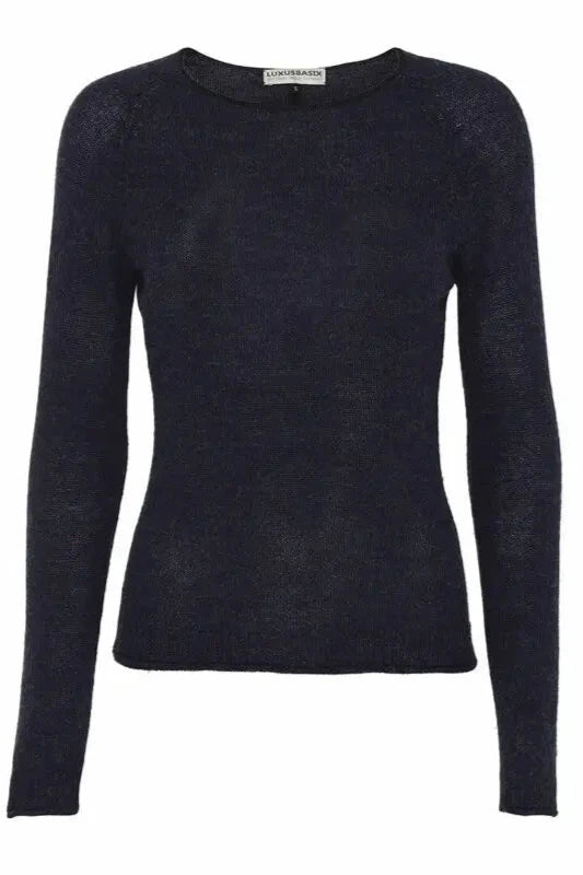 Gorridsen's Afrodite Peru Sweater: Klassisk Komfort i 100% Baby Alpaca Uld i farven 'Midnight blue'