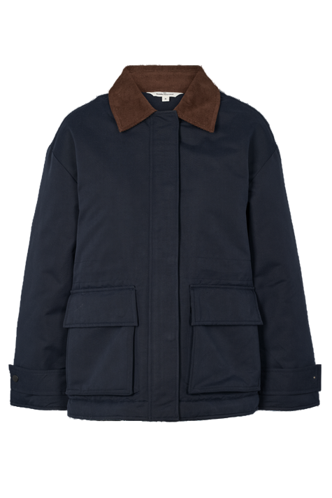 Basic Apparel Ajlin Jacket i Sky captain - Jakke med Fløjskrave og Justerbart Bindebånd.
