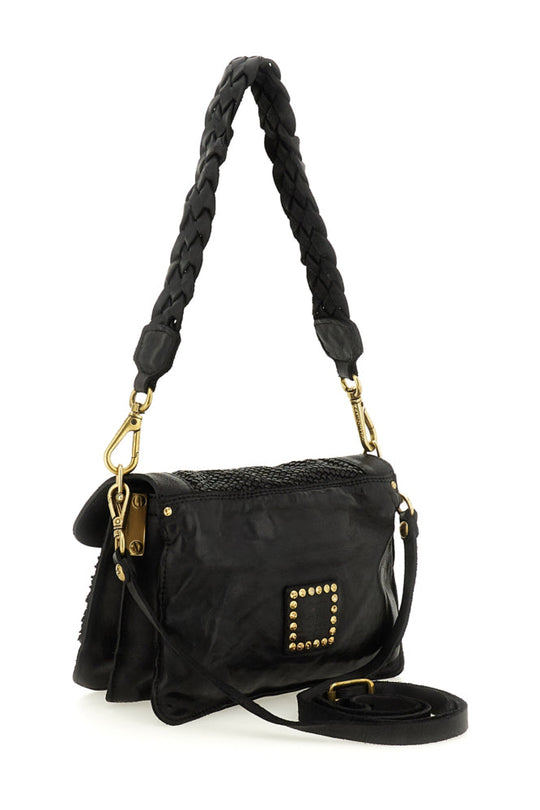 Campomaggi Agnese Small crossbody taske i sort flettet læder med justerbar rem.