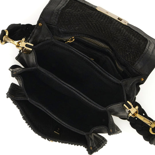 Campomaggi Agnese Small crossbody taske i sort flettet læder med justerbar rem.