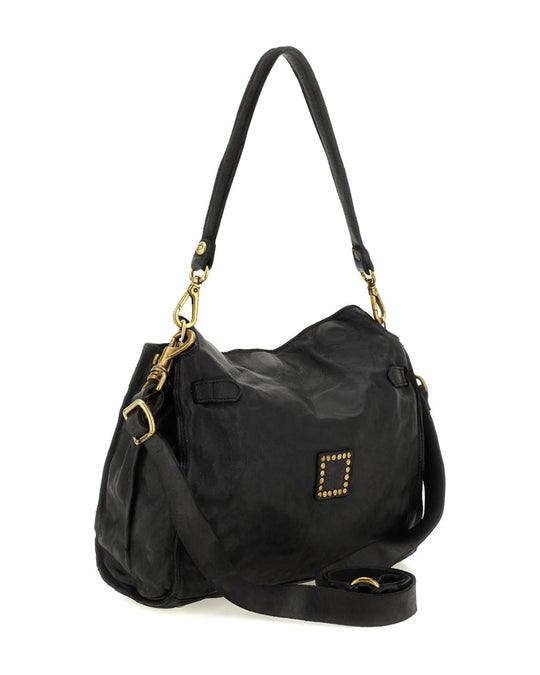 Campomaggi Ada M Shoulder Bag i sort læder.
