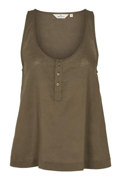 Basic Apparel Carina top – let top med dyb hals og knaplukning.