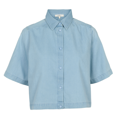 Basic Apparel Cody SS skjorte light wash – cropped denimskjorte med kort ærme, krave og løs boxy pasform.