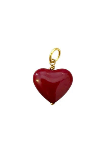 Pico Amore Heart Pendant – delikat vedhæng i glas og 24 karat guldbelagt messing, farve Wine/FG.
