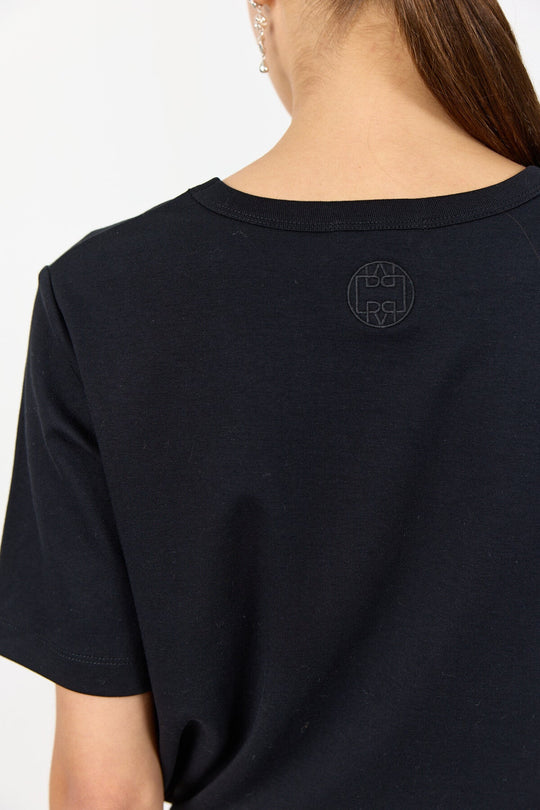 Leveté Room Paloma 2 T-shirt – klassisk T-shirt med V-hals og korte ærmer.