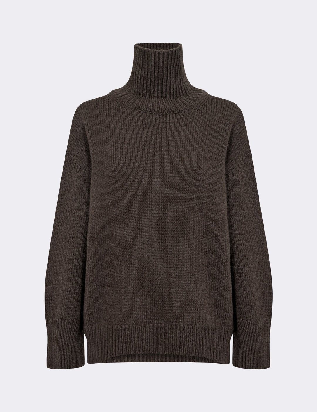 LR-PERLE 3 Pullover Mørk Brun – ribbet rullekrave, lange ærmer og blød merinould/kashmirblanding til hverdags- og kontorbrug.
