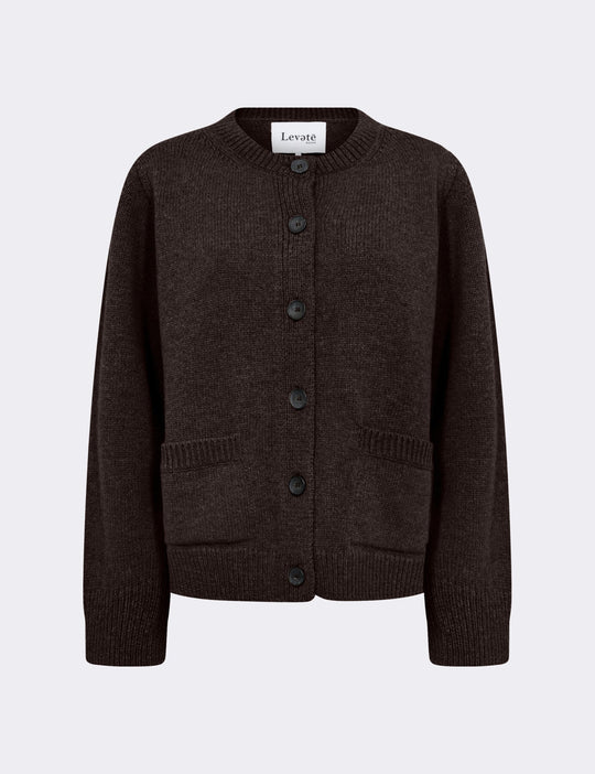 Levete Room LR-Perle 9 Cardigan i Dark Brown, strikket i merinould og cashmere med rund hals og knaplukning.