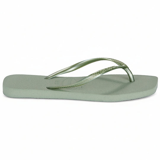 Havaianas Slim Square sandal smoke green – klipklapper med firkantet snude og flad sål.